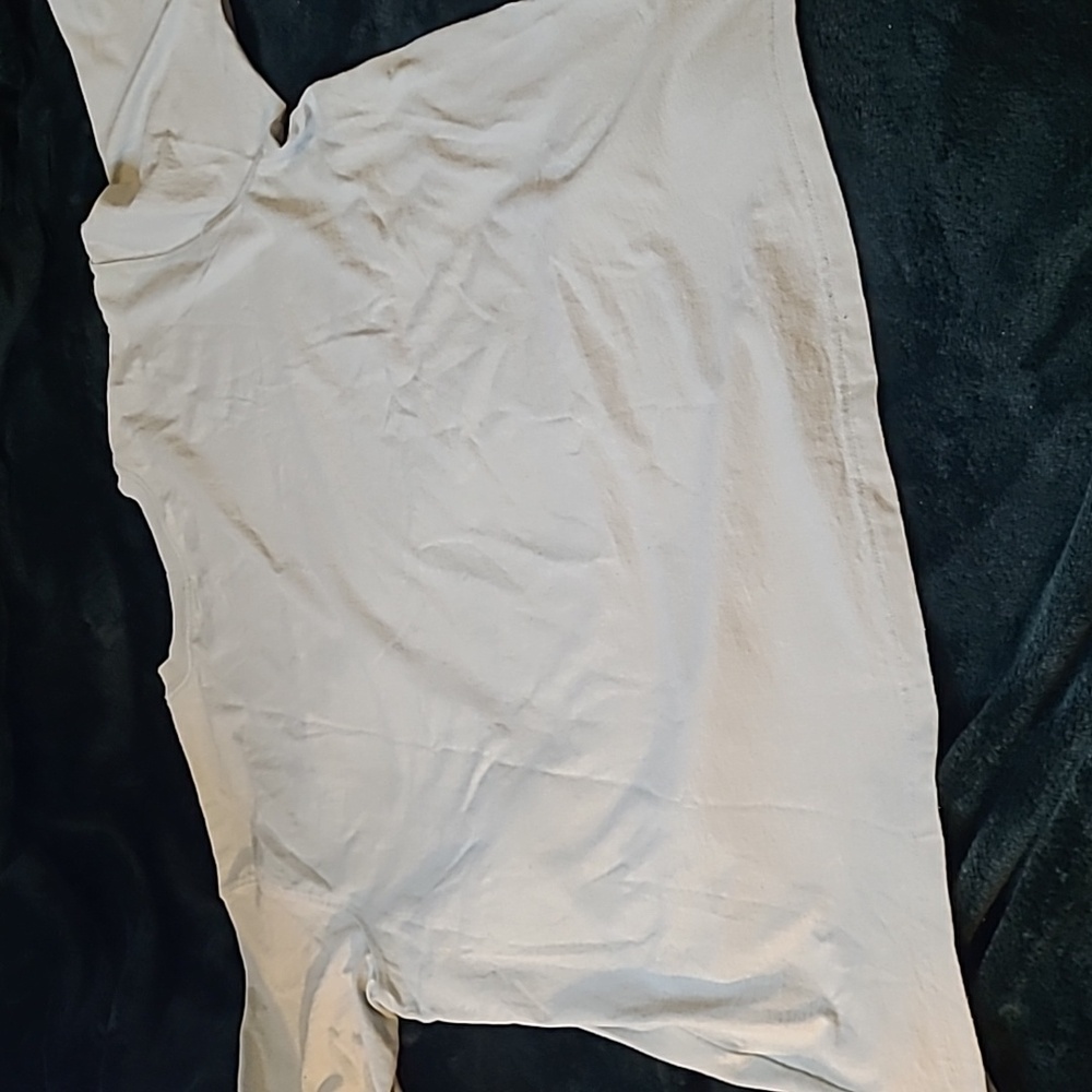 🚨2/$15🚨WAS $100. Carhartt XLarge Green Short Slv Relaxed Fit T-Shirt pocket